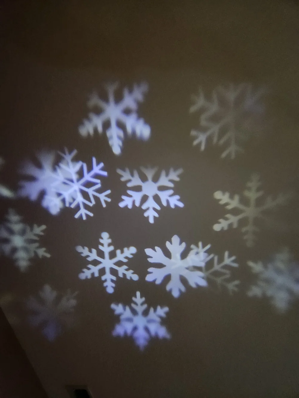 Projector Led Tree Top Star with 6 disk . Open Box